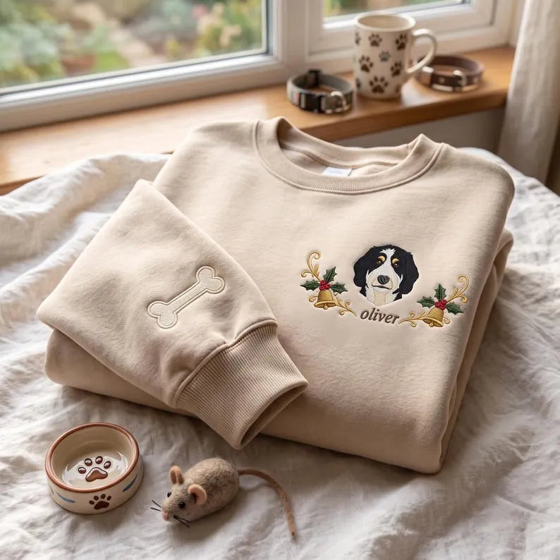 Custom Pet Embroidered Sweatshirt with Christmas Wreath Design, Holiday Pet Lover Gift